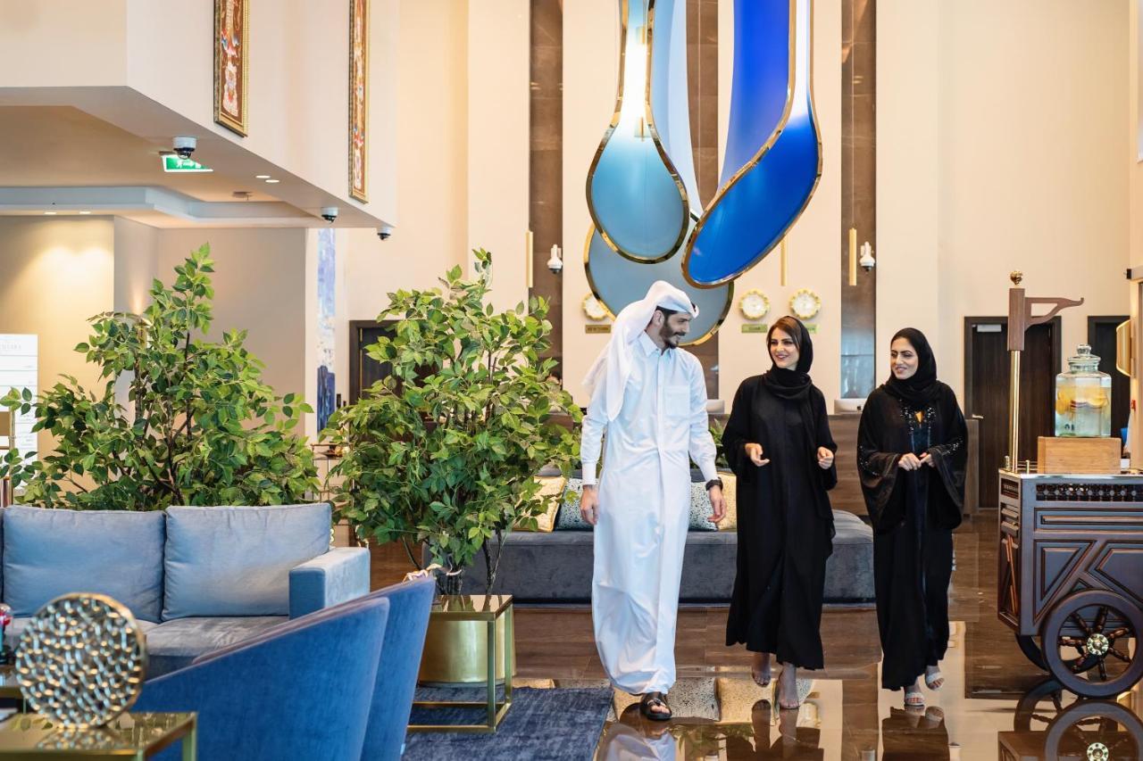 Centara West Bay Hotel & Residences Doha Eksteriør bilde The interior of the hotel