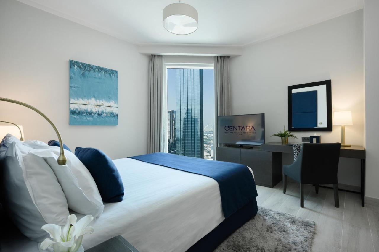 Centara West Bay Hotel & Residences Doha Eksteriør bilde A bedroom at the hotel
