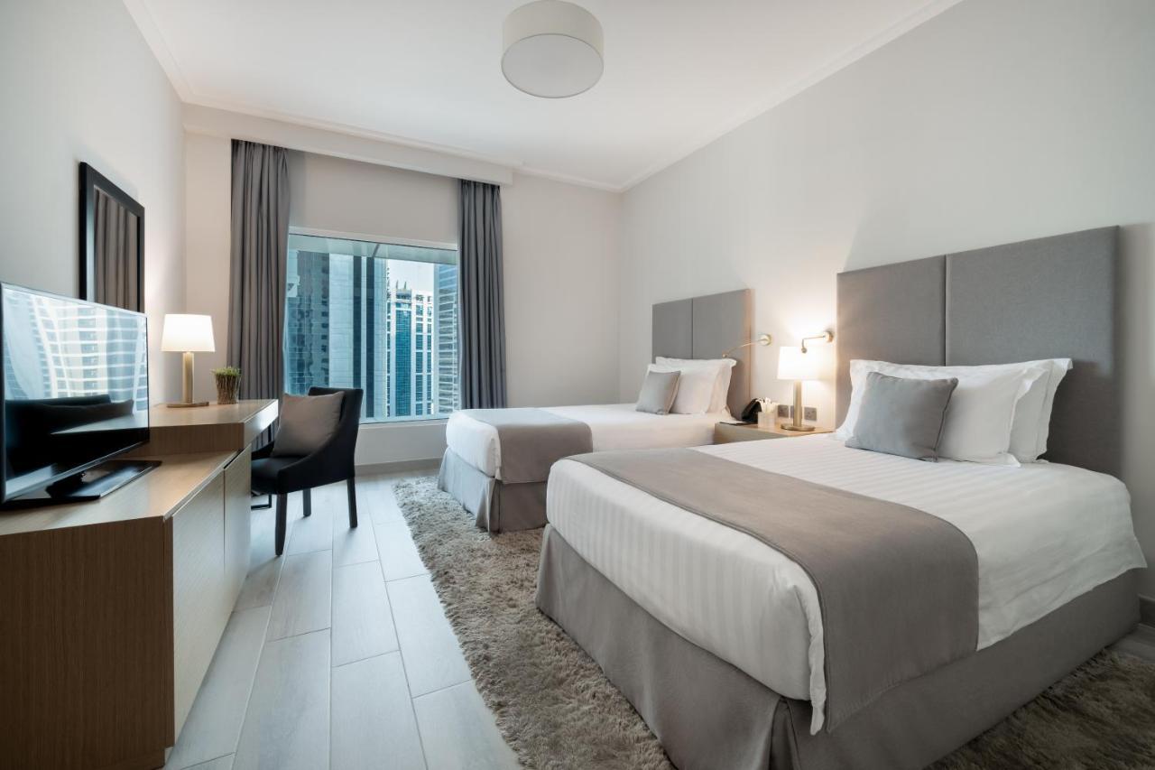Centara West Bay Hotel & Residences Doha Eksteriør bilde A typical guest room at the hotel
