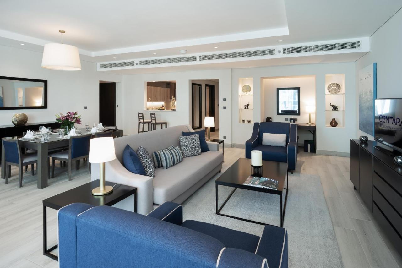 Centara West Bay Hotel & Residences Doha Eksteriør bilde A suite at the hotel